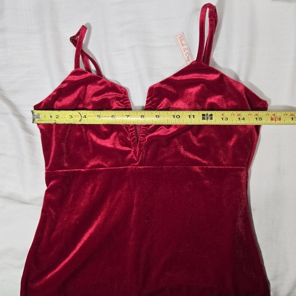 Blush & Day Red Velvet Mini Dress Sz Medium NWT - Picture 9 of 10